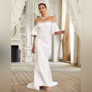 Off the shoulder mermaid wedding dress. Size XL(12)